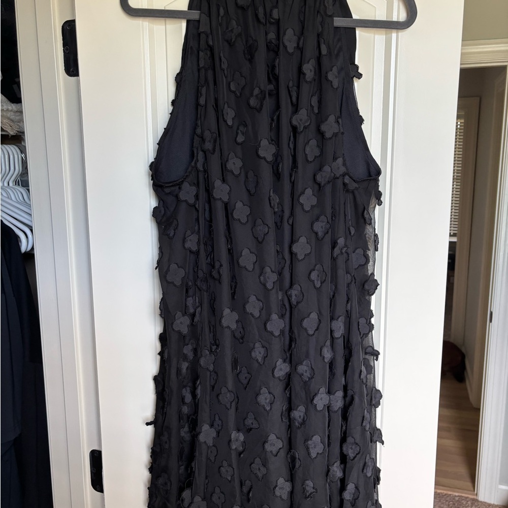 Elegant Black Sleeveless Dress